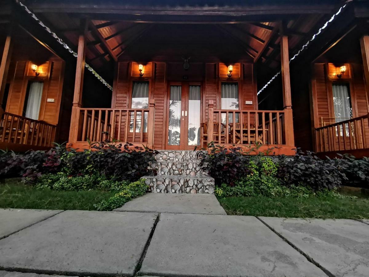 Kamasan Cottage By Reccoma Toyapakeh المظهر الخارجي الصورة